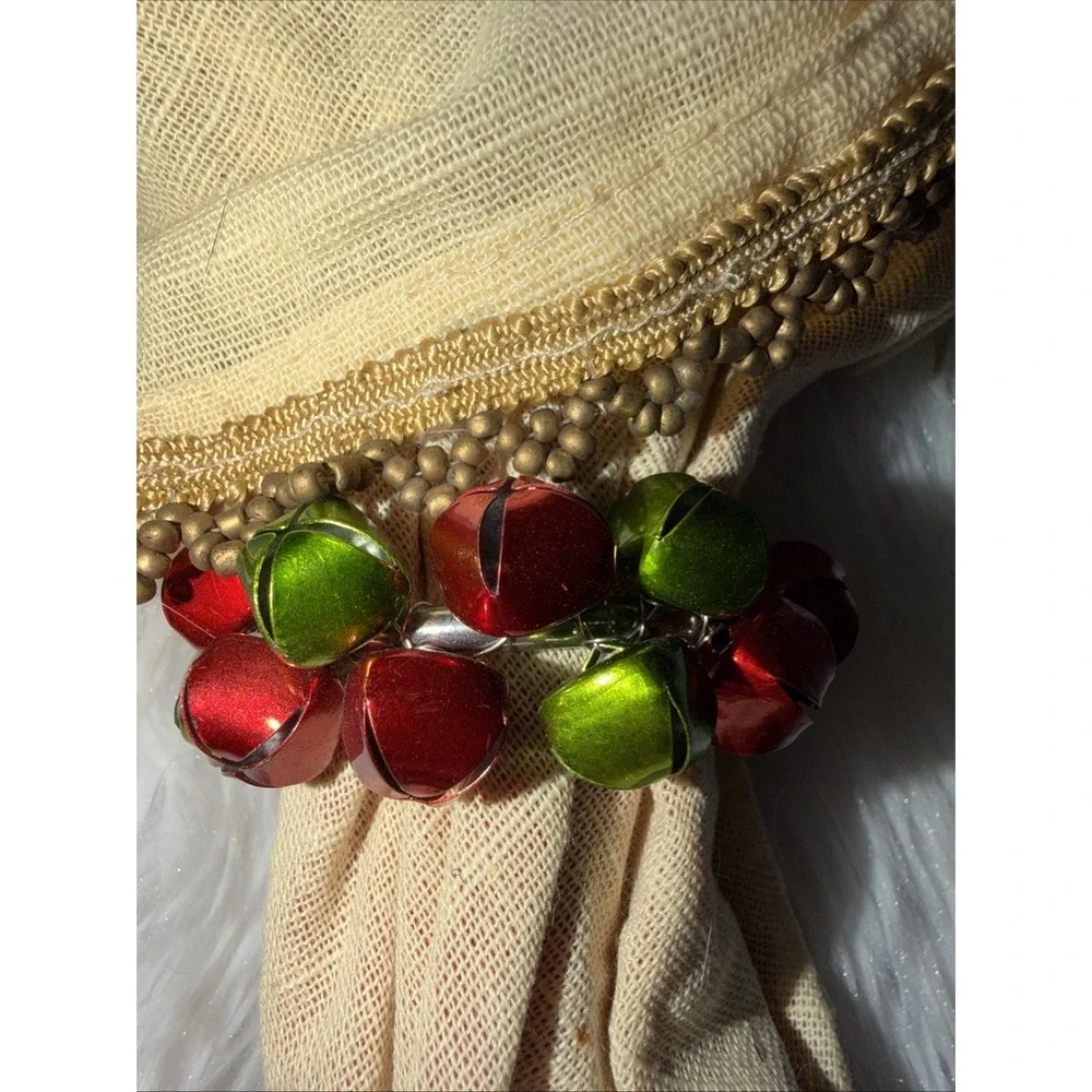 Christmas‎ Napkin Set of 4 Red Cream Rhinestone Beaded Trim Jingle Bell Rings
